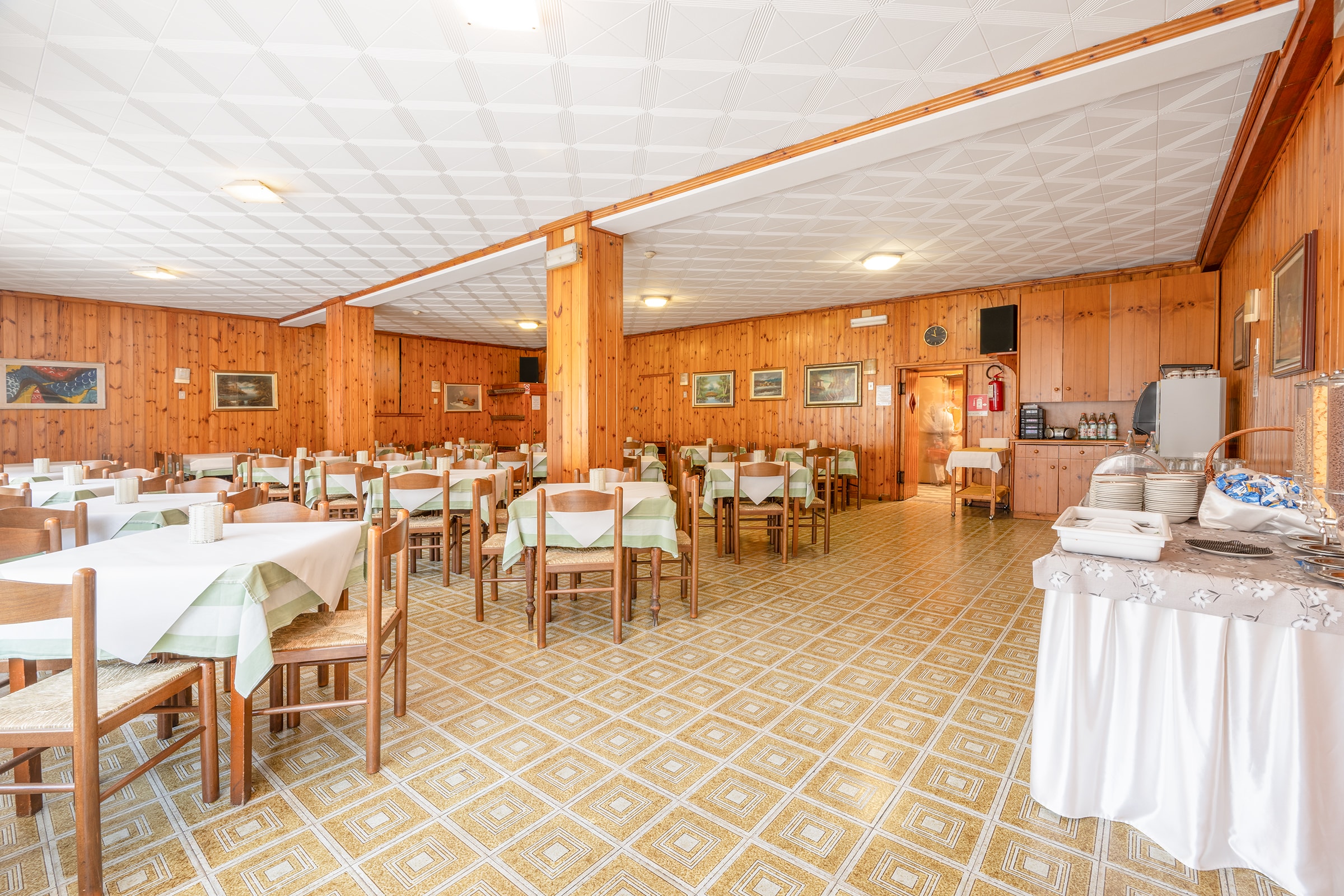 6_Hotel_Gastronomie_und_Wohnensemble_in_Chiavenna_DSC2049-HDR-Edit