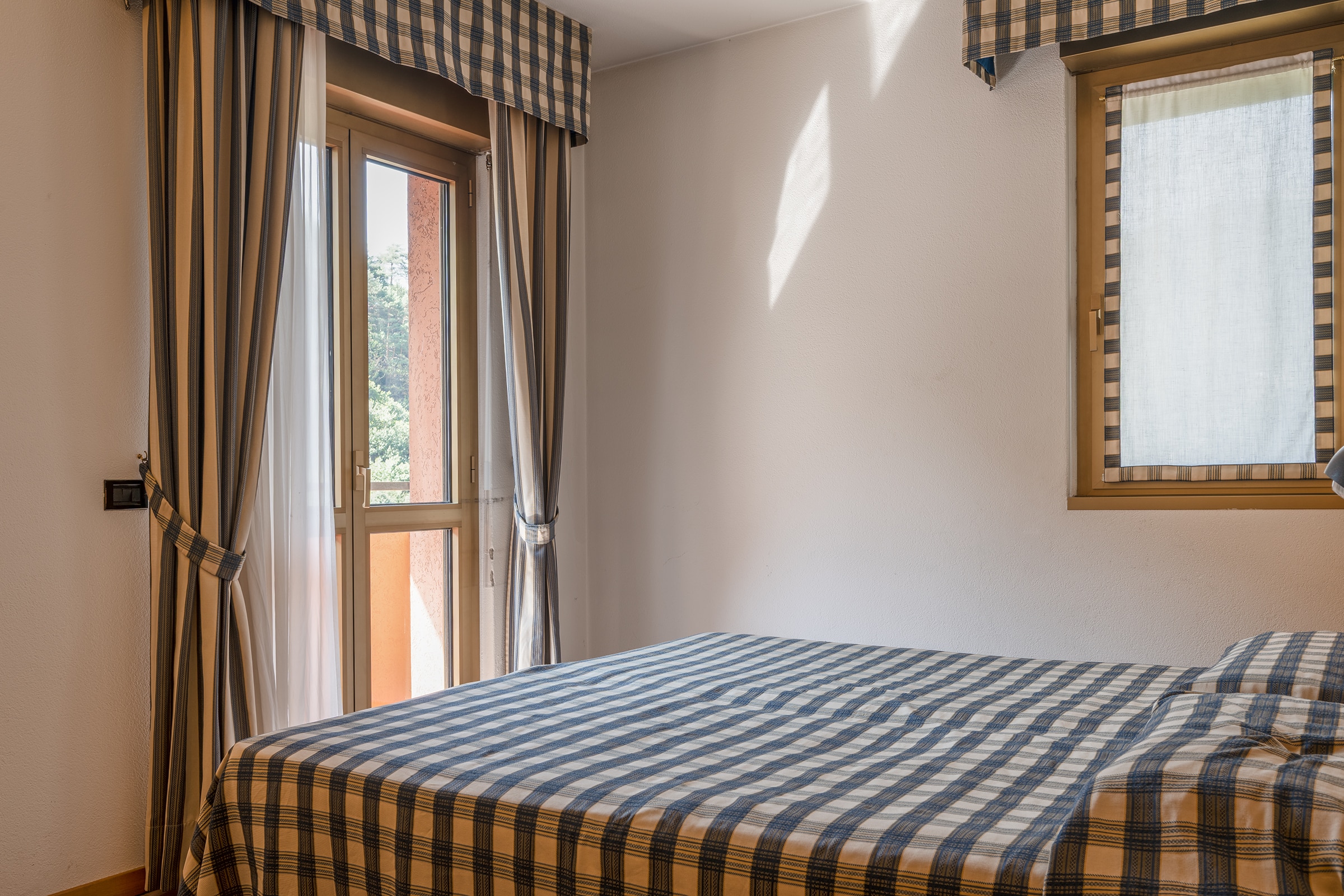 7_Hotel_Gastronomie_und_Wohnensemble_in_Chiavenna_DSC1943-HDR-Edit
